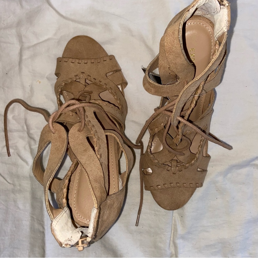 Women’s Heels - Express Brand, NWT - Size 10 - Picture 3 of 12
